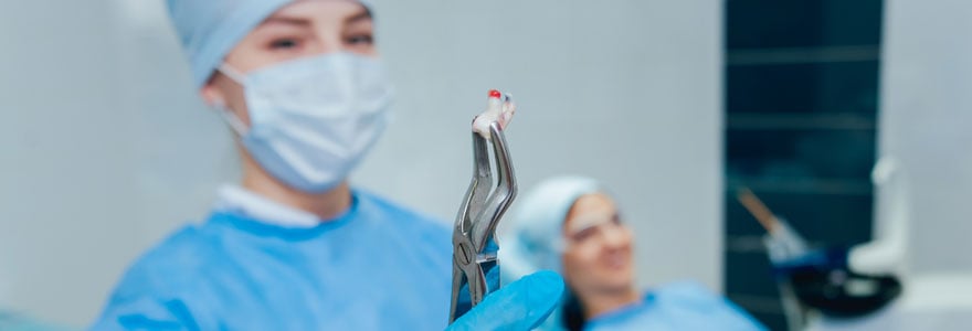 Opération des dents de sagesse